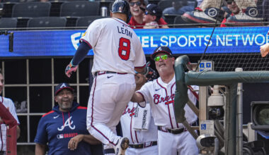 Braves Re-Sign Sandy León To Minor League Deal