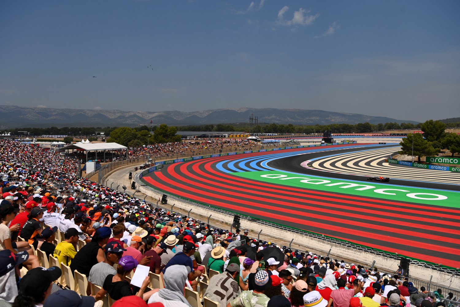 Max Verstappen of the Netherlands driving the (1) Oracle Red Bull Racing RB18 on track during final practice ahead of the F1 Grand Prix of France at Circuit Paul Ricard on July 23, 2022 in Le Castellet, France. (Photo by Dan Mullan/Getty Images)