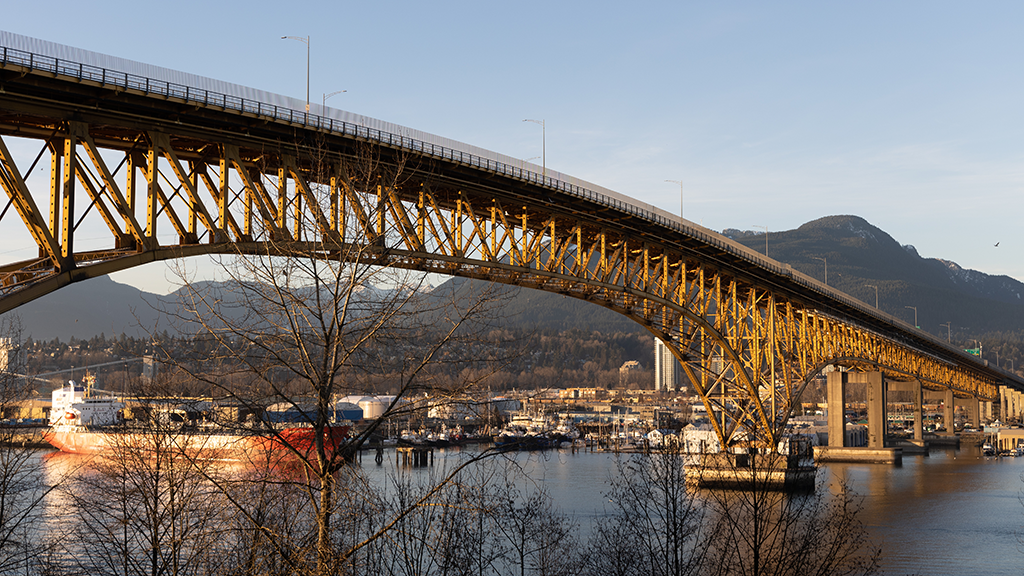 Ironworkers’ mark 68 years since Vancouver bridge collapse in ceremony yesterday