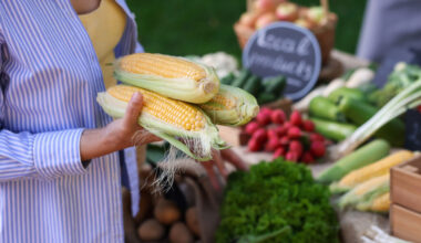 Here are the best outdoor farmers markets in Edmonton