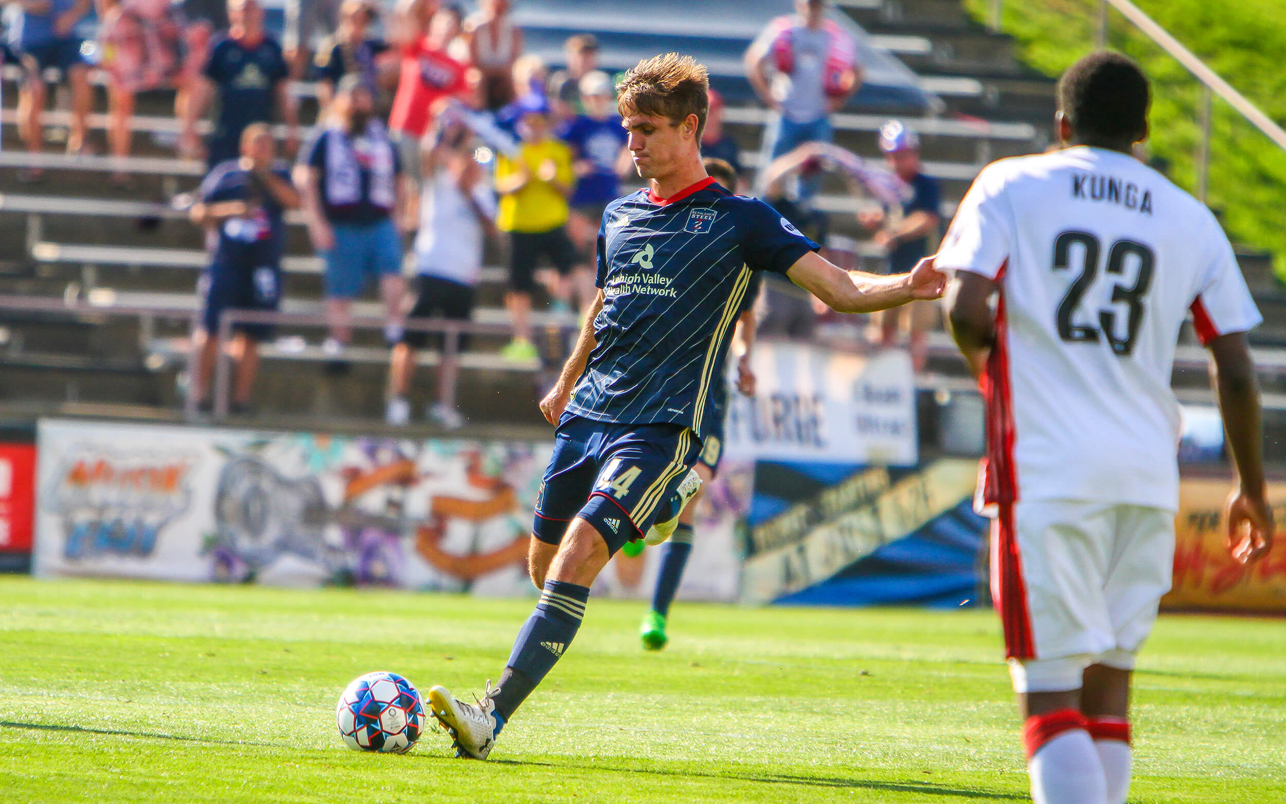 Brandon Aubrey in action for Bethlehem Steel