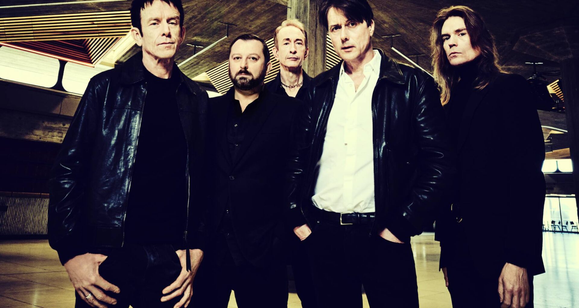 Suede announce 'Expanded' reissue of 'Antidepressants' with swaggering new song ‘Emotionally Unavailable’