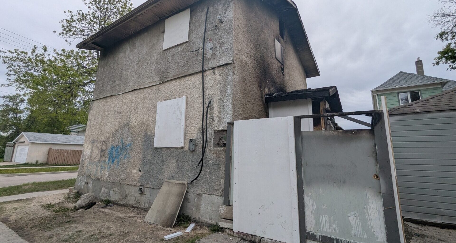 Winnipeg city council approves grant program to renovate vacant, derelict properties