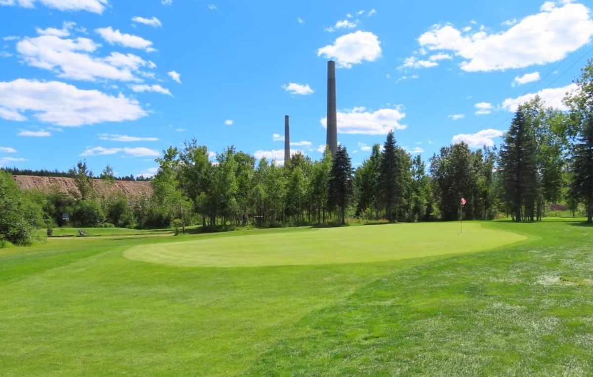 Golfers and disc golfers have a place to call home at Sudbury’s finest 9-hole golf course