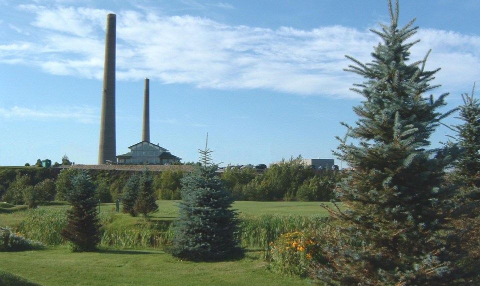 twin-stacks-golf-2