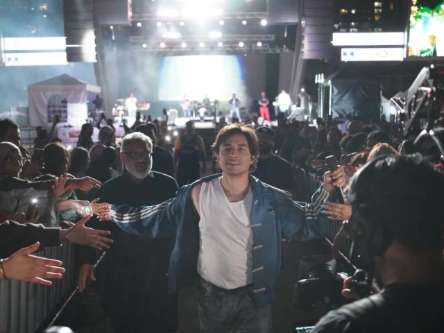 photo alizafar source