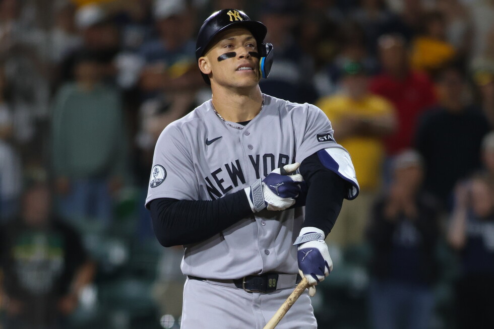 Yankees slugger Aaron Judge out of lineup with bone bruise in right shoulder, may miss a few days