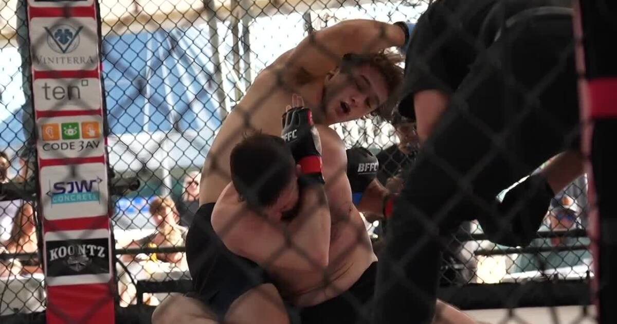 Live MMA cage fights come to Hanover Vegetable Farm: 'Crowd's been going crazy'