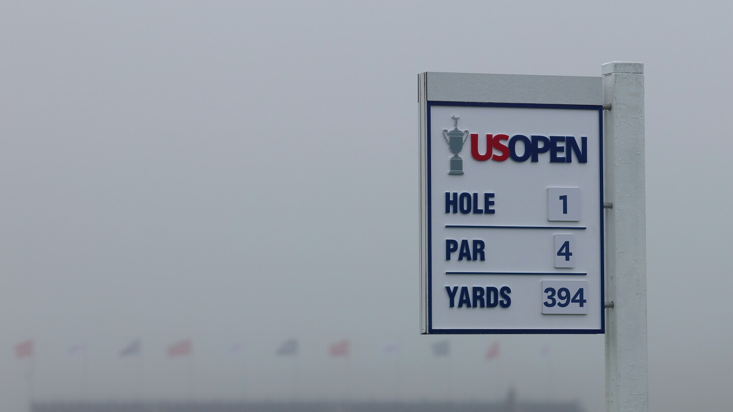 U.S. Open first round resumes after 2-hour delay