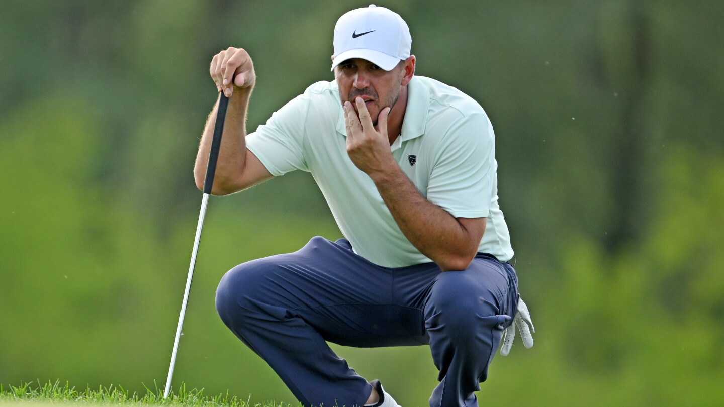 Back in Canada, Brooks Koepka shares lead after putter heats up