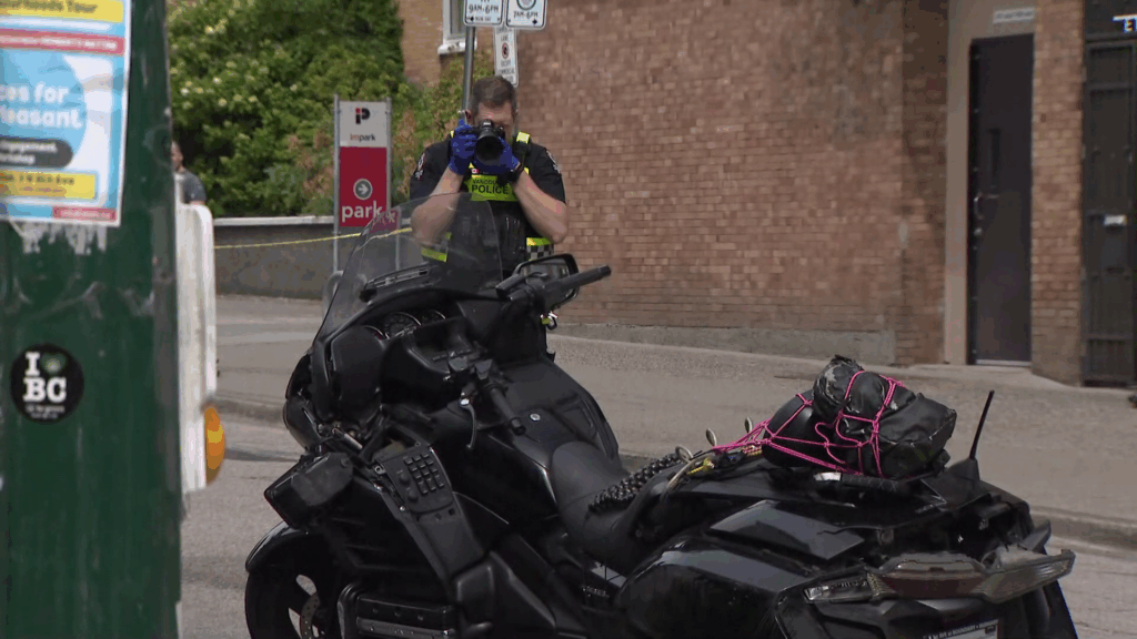 Motorcyclist dies following morning collision in Vancouver