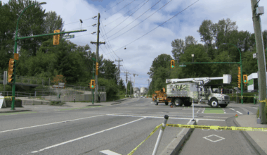 Cyclist dead after crash in North Vancouver