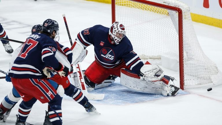 Jets GM listening to Hellebuyck offers, won't say if star goalie requested trade