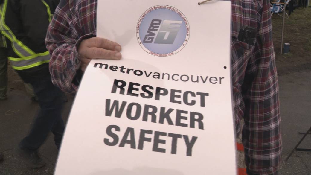 Click to play video: 'Metro Vancouver job action escalation'