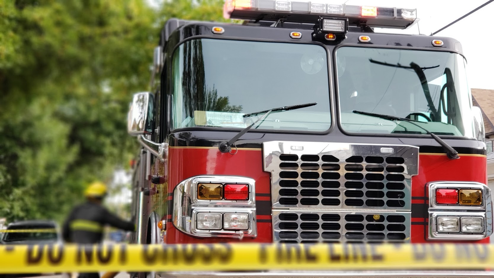 Winnipeg high-rise fire leaves one person in unstable condition
