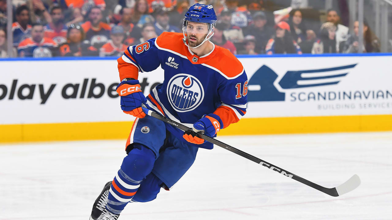 Dickinson signs 5-year, $20 million contract with Oilers