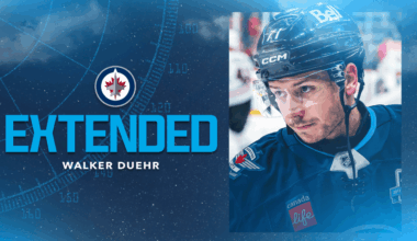 Jets sign Duehr to a two-year contract extension