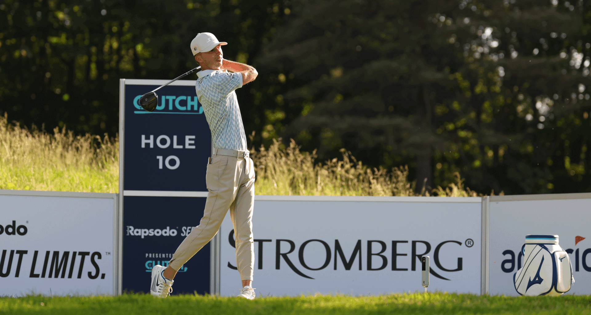 Piers Berrington hits a drive during a Clutch Tour event in 2026