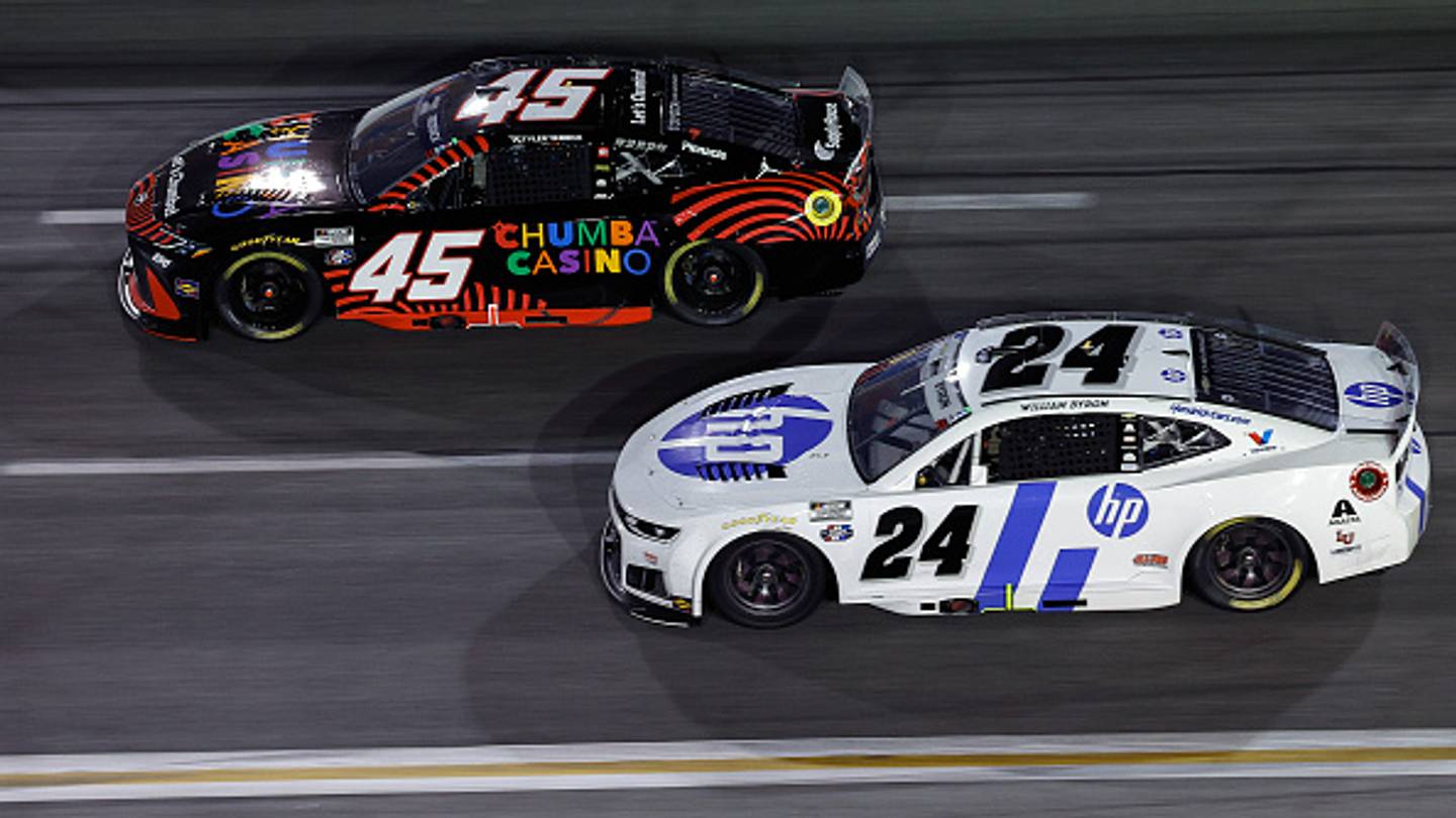 Tyler Reddick, 23XI Racing, William Byron, Hendrick Motorsports, NASCAR Cup Series