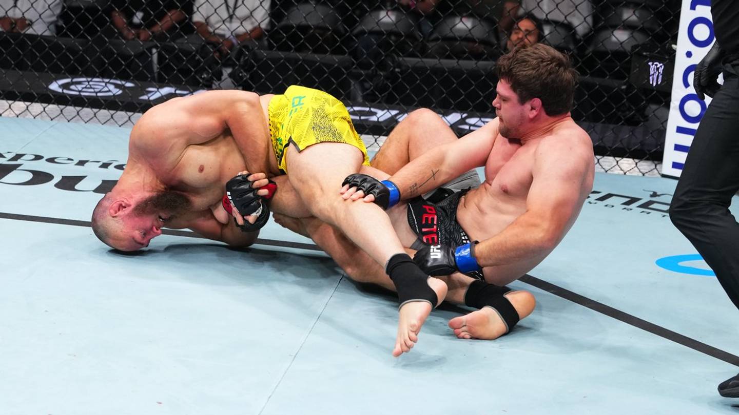 UFC Abu Dhabi Star Stuns Fans by Extending Unbelievable Submission Streak