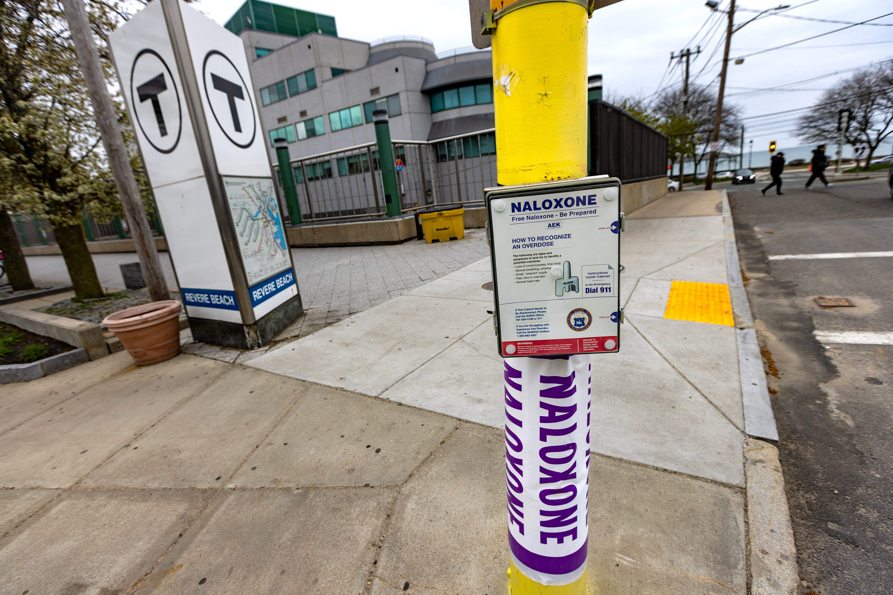 A naloxone box outside of the Revere Beach MBTA station. (Jesse Costa/WBUR)
