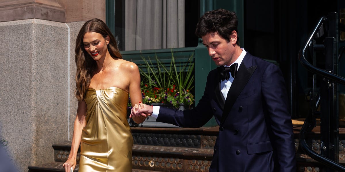 Karlie Kloss Attends Taylor Swift’s Wedding in Gold Dress