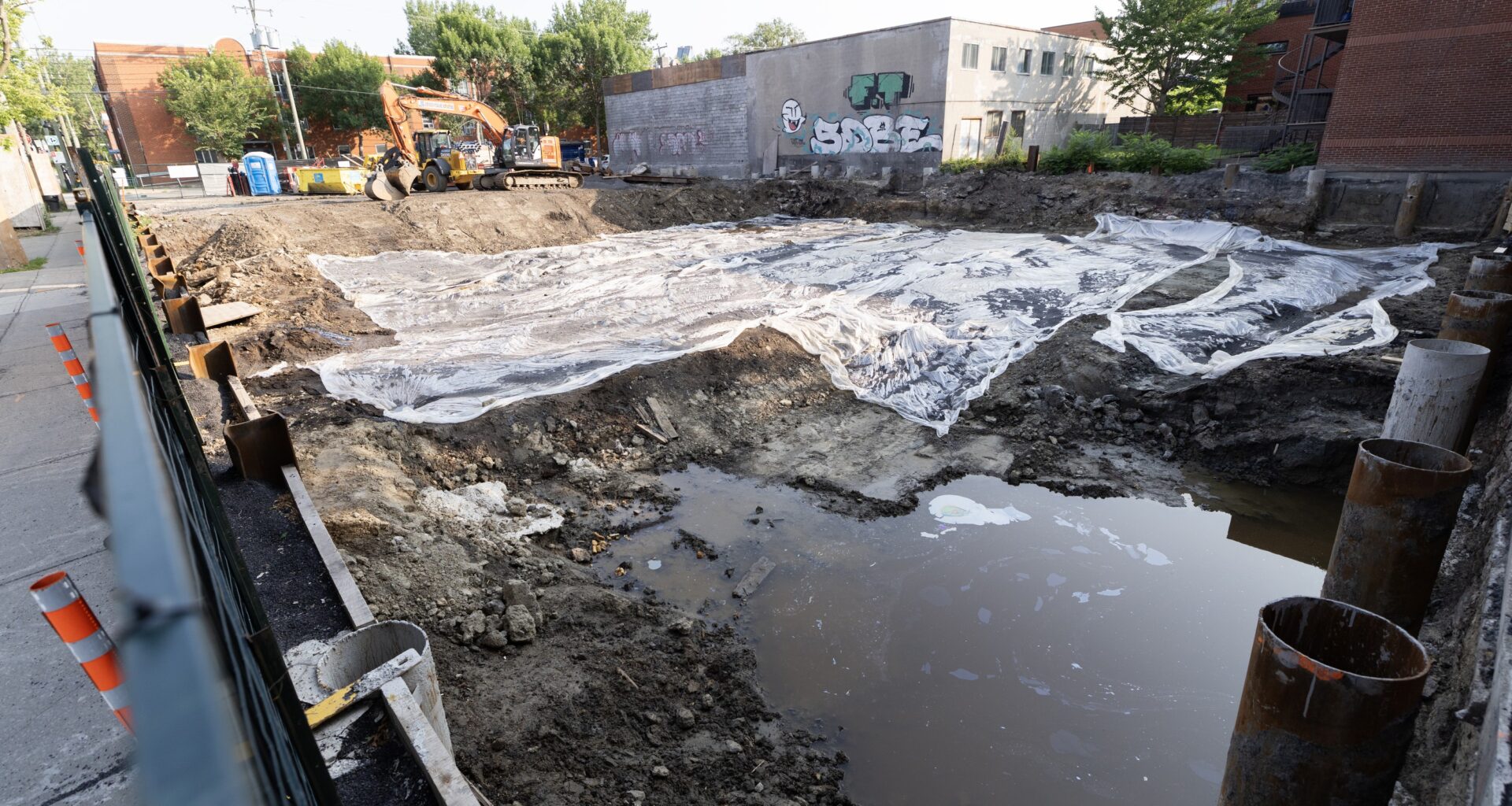 construction site on the corner of Island and Augustin-Cantin Sts. in Pointe-St-Charles is emanating a foul odour, leading to numerous complaints from local residents.