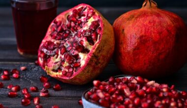 10 antioxidant-rich foods to eat besides pomegranates
