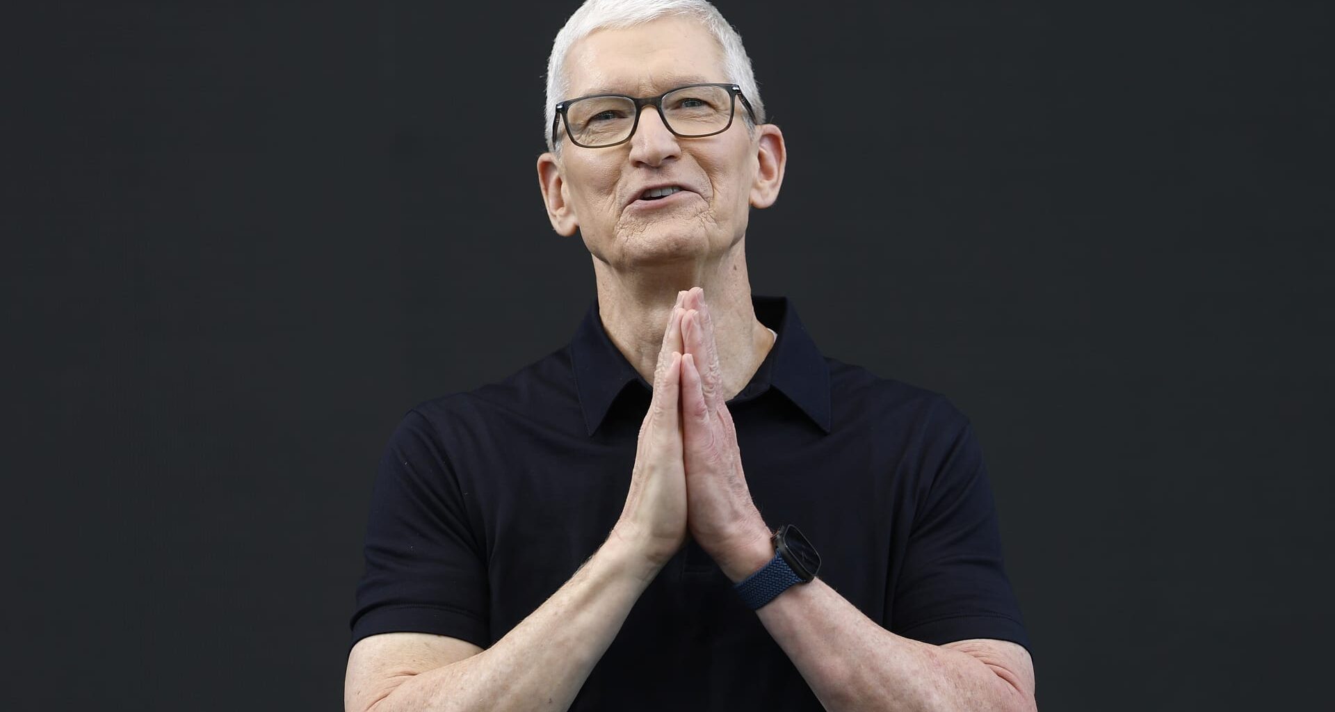 How Apple stock rode the AI rollercoaster to record highs in 1 chart