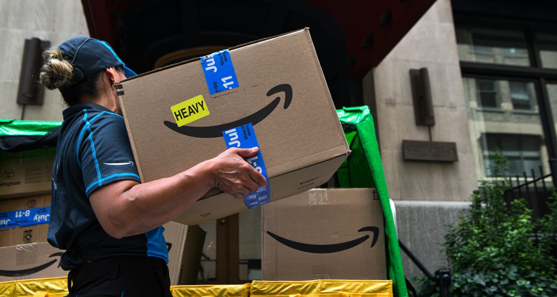 The implications of Amazon's $25B bond sale, and Microsoft's evolving AI model strategy