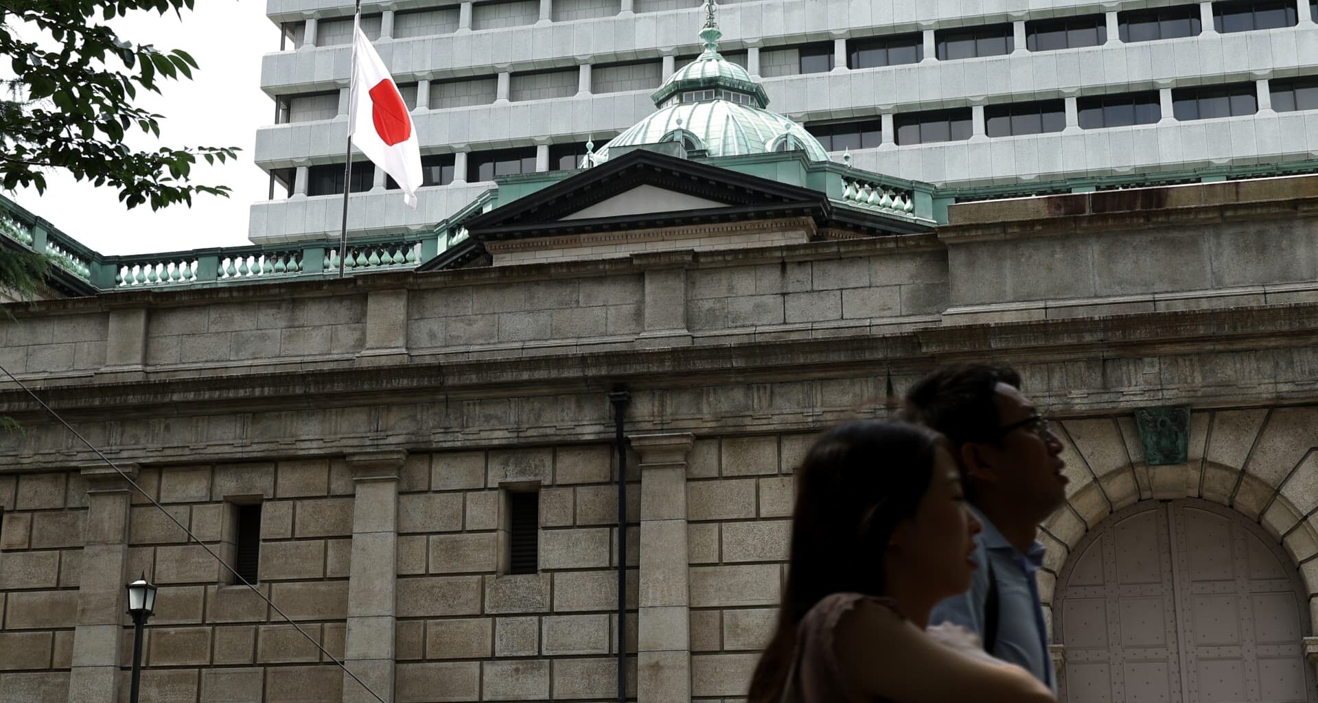 BOJ holds rates at 1%, warns of core inflation above target