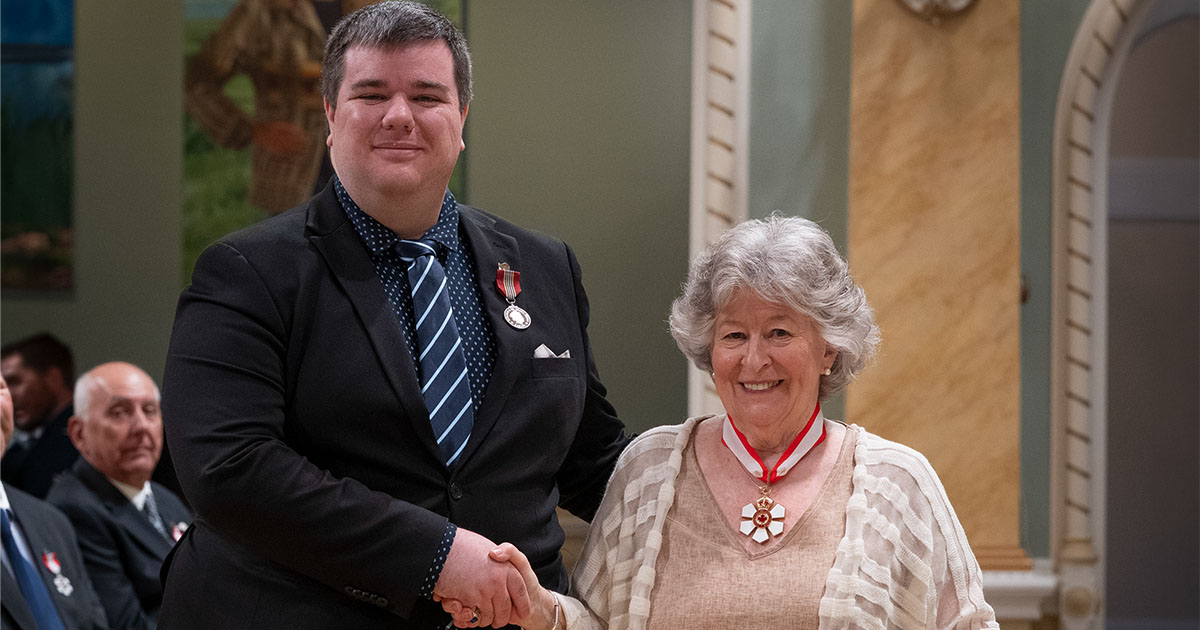 HEC Montréal PhD student receives Sovereign’s Medal for Volunteers