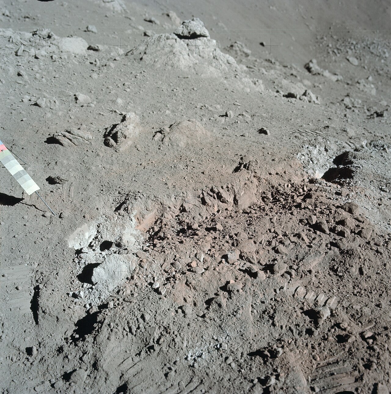 Orange dirt found in the lunar regolith on Apollo 17, the result of volcanic glass beads (Credit : NASA)
