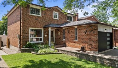 House of the week: 3-bedroom home with outdoor pool under $1M in Brampton