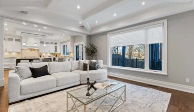 House of week: Home backs onto golf course in Mississauga