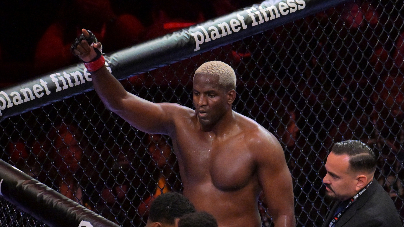 UFC re-signs Robelis Despaigne after MVP stint