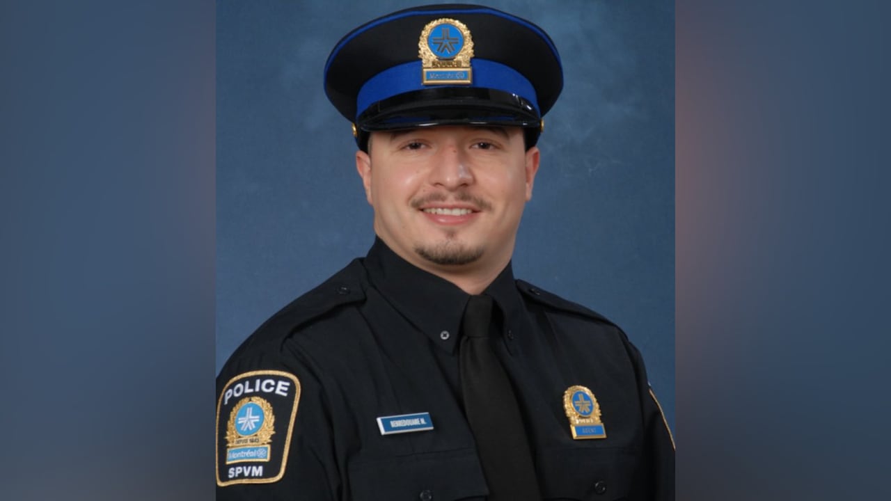 A police officer in a photo.
