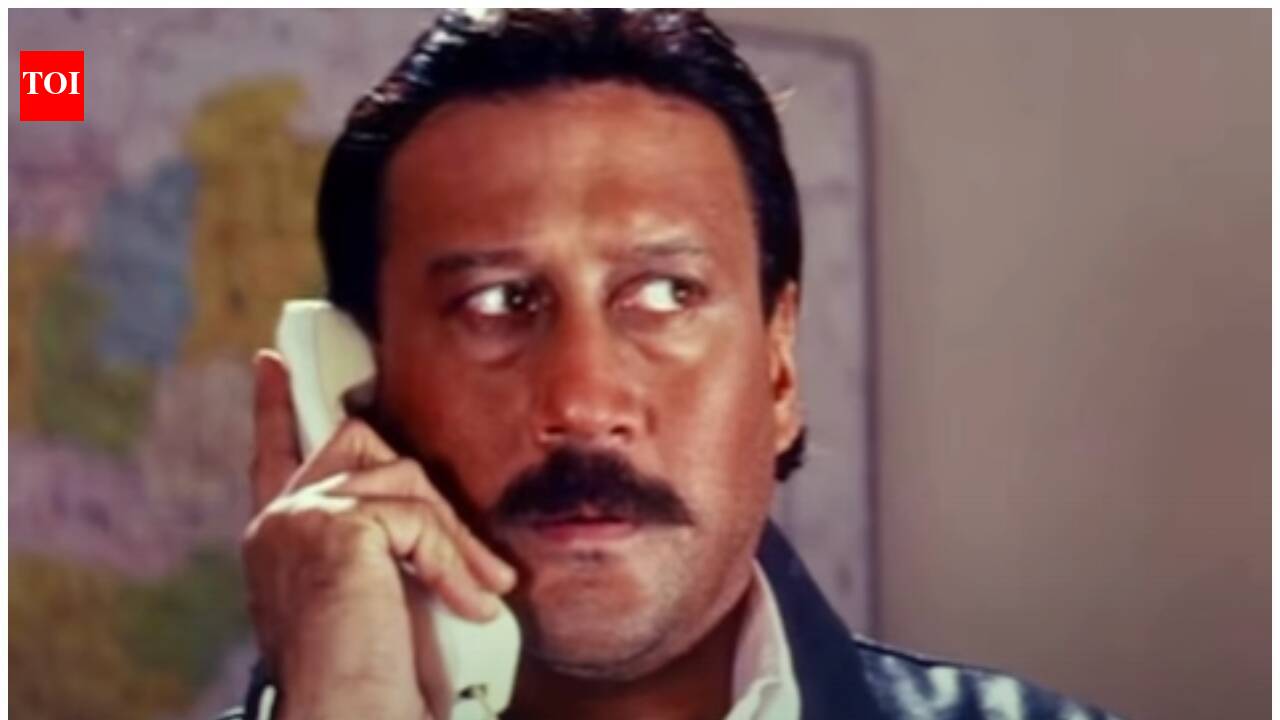 Jackie Shroff celebrates 27 years of 'Hote Hote Pyar Ho Gaya' starring Kajol, Ayesha Jhulka |
