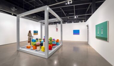 I think you’re going to like this: a giant claw machine is coming to an Ontario art gallery