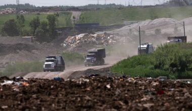 Quebec's biggest landfill gets emergency approval to pile garbage higher