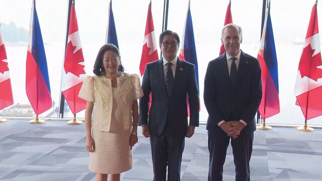 Carney meets with Philippines president in Vancouver
