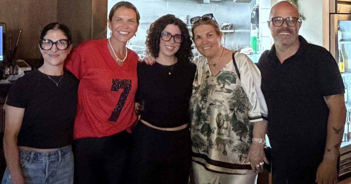 World Cup: Ronaldo’s family visit Toronto Portuguese restaurants