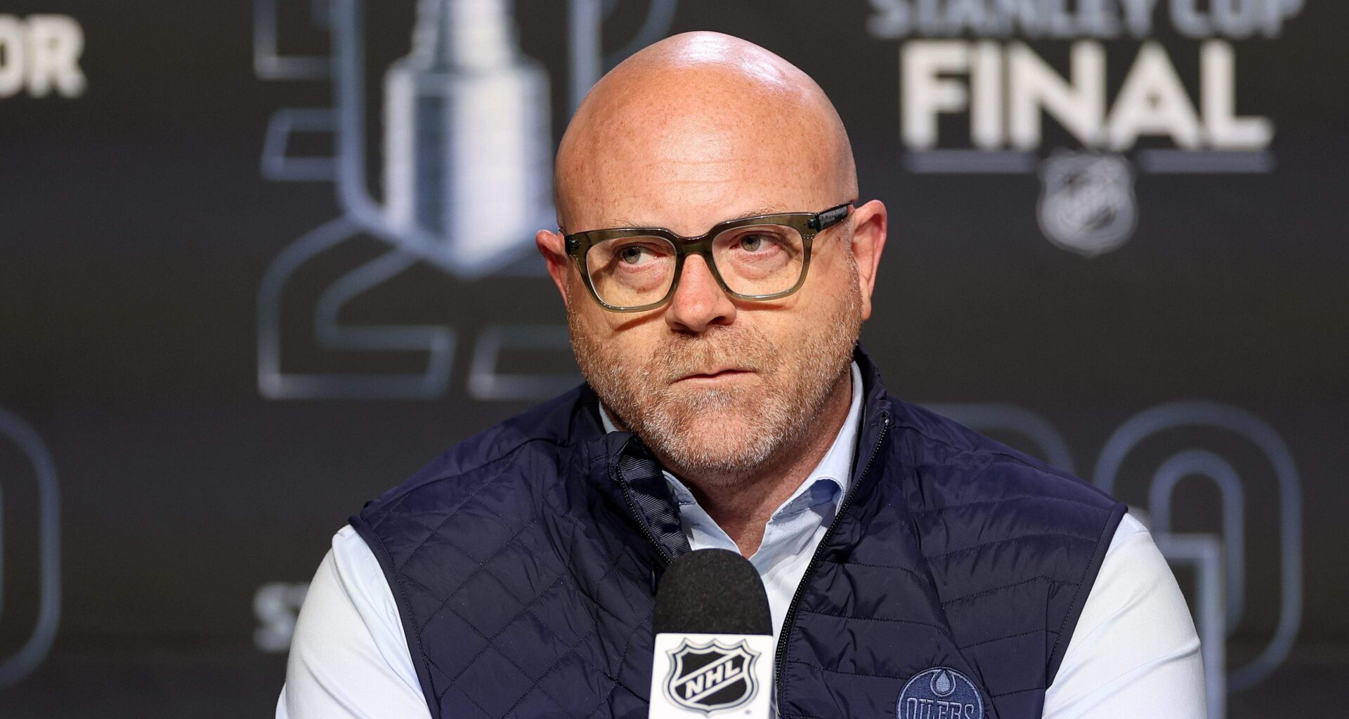 Oilers GM Stan Bowman Announces Another Contract Signing