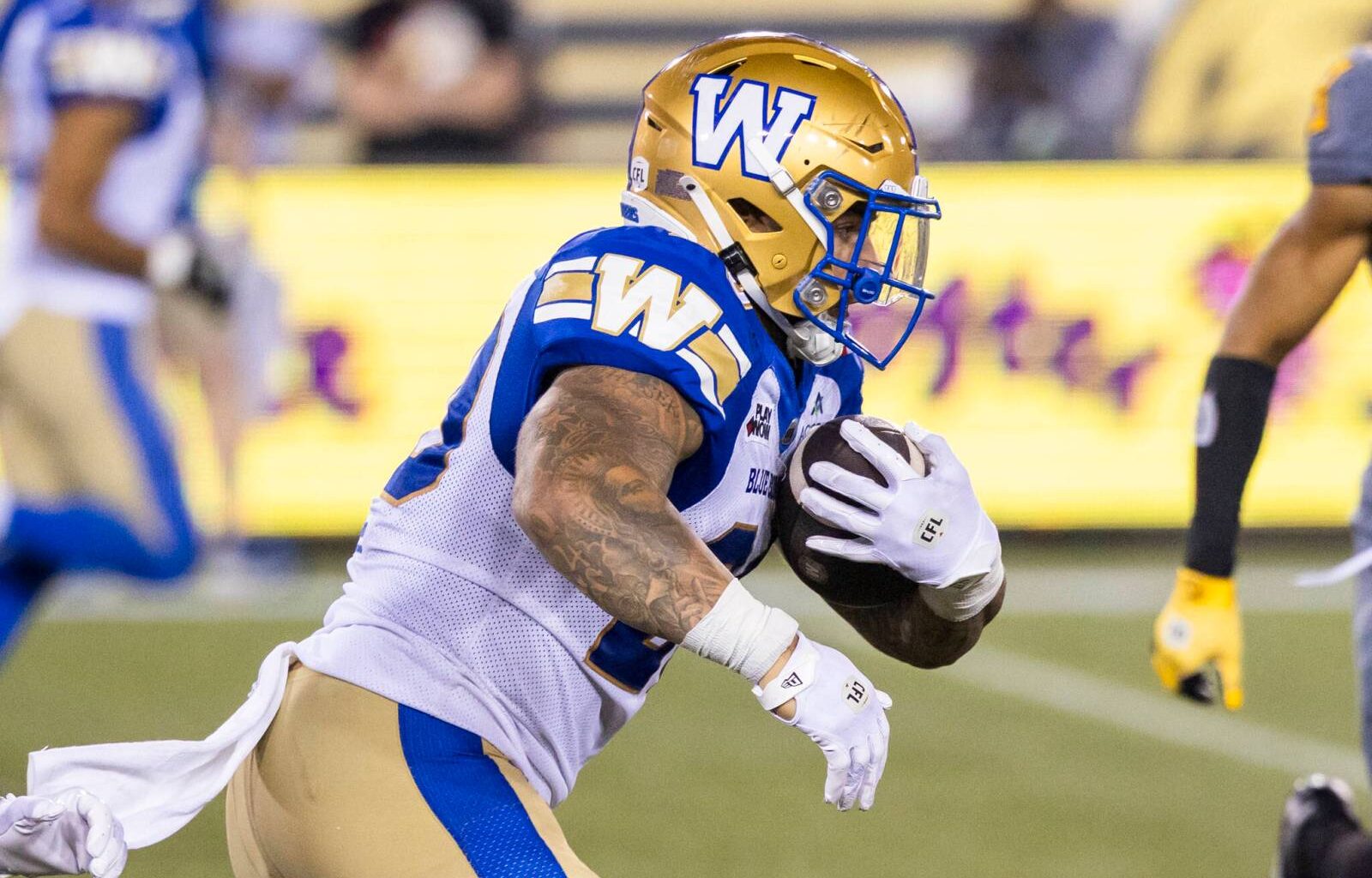 Bombers steal win on somber night – Winnipeg Free Press
