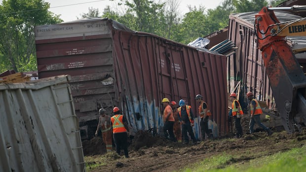 Investigation underway after train derailment in Repentigny, northeast of Montreal