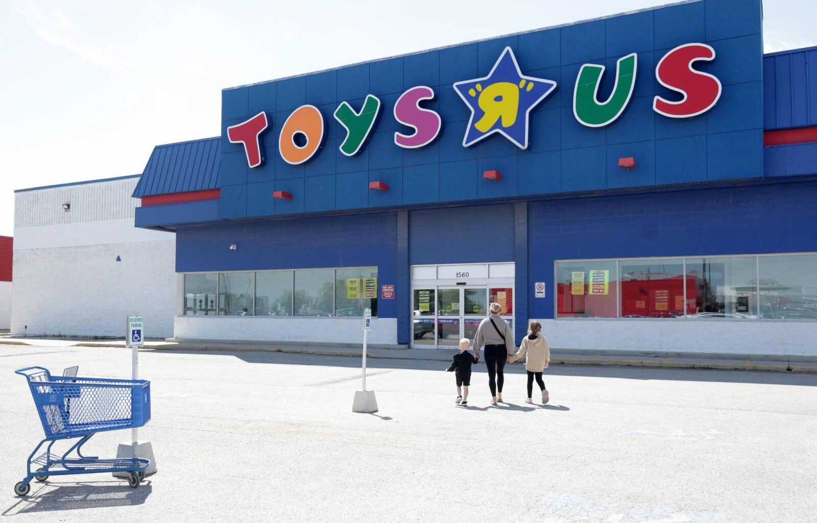 Struggling retailer Toys ‘R’ Us to shutter Transcona store – Winnipeg Free Press