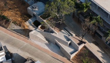 Bawan Village Visitor Center / TAO (Trace Architecture Office)