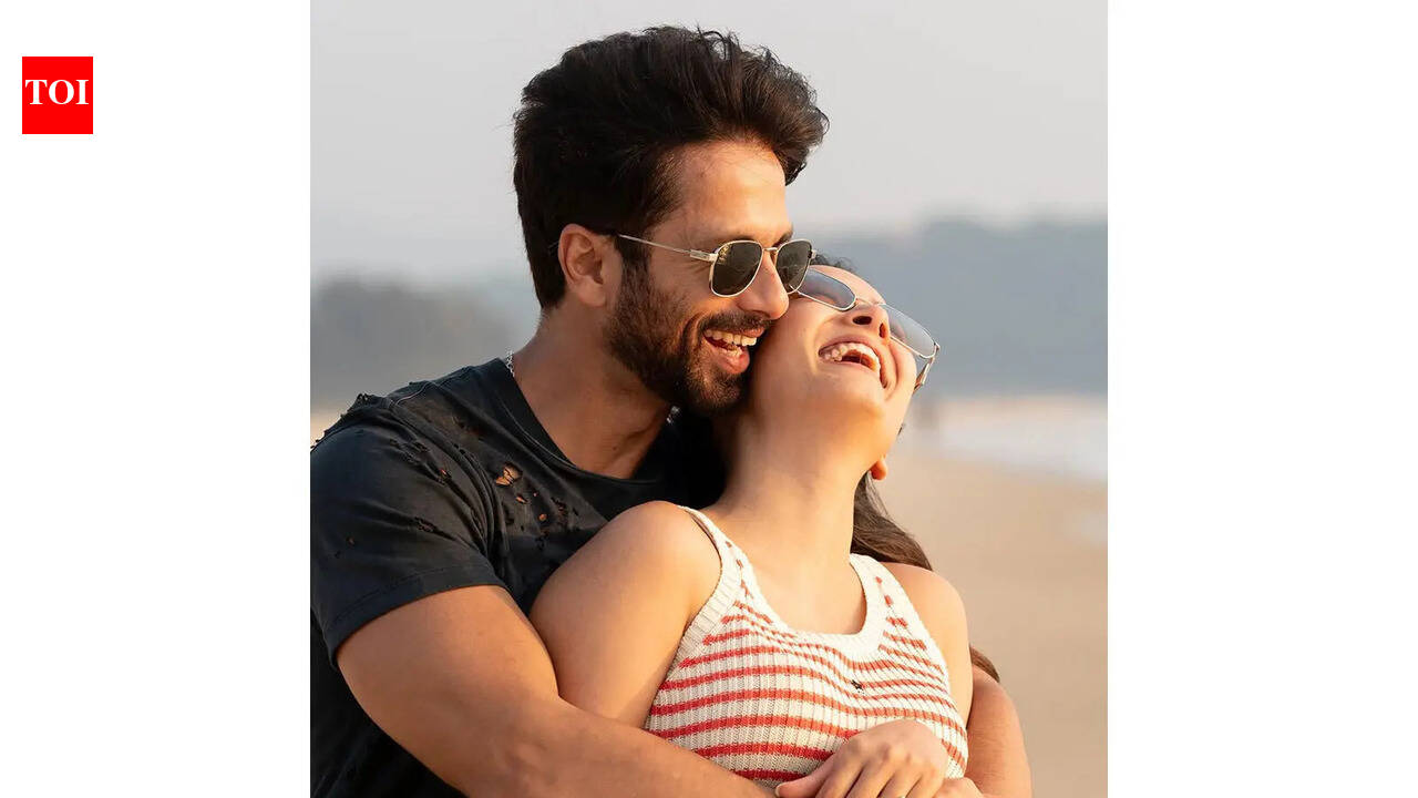 Shahid Kapoor and Mira Kapoor celebrate 11th wedding anniversary, pen lovey-dovey posts | Hindi Movie News