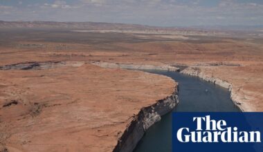 Lake Powell, a vital reservoir, plunges toward unprecedented low levels as water crisis deepens in US west | Colorado river crisis