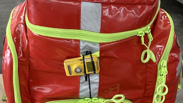 Winnipeg first responders issue warning after medical bag of medications stolen from emergency scene